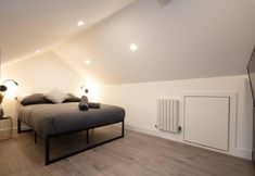 Others 6 Cosy 1 Bed Duplex - Close to Metro - NW2