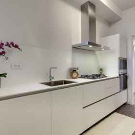 Room 1 Rossini 4 in Florence, Khách sạn Stagni di Focognano