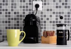 Lain-lain 5 Whitewashed Houses