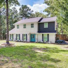 Interior1Quiet Texas Vacation Rental ~ 5 Mi to Lake Conroe!,Resort Attractions, Inc.飯店