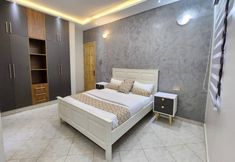 Others 2 Exquisite 3bed 3bath Lake View Home in Entebbe