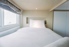 Lainnya 7 Stunning And Spacious 2Br Green Bay Condominium Apartment