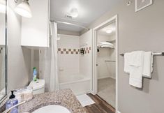 其他 5 Plano Executive 1BD 1BA Apartment