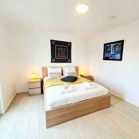 Room1Luxurious 5 bedrooms house,贝瓦尔大学飯店
