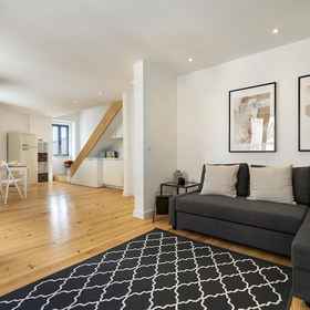 Room1Homing的Belem Design 15度假村,Hospital Santa Cruz飯店