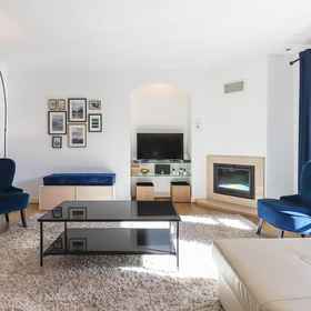 Room 1 Laranjeiras Deluxe by Homing, Hospital Santa Cruz Hotels