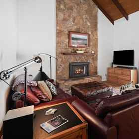 Primary image 1 5 Sandhill 3 Bedroom Home by RedAwning, Lava Lands Visitor Center Hotels