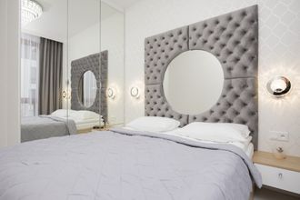 Others 4 Luxurious Grey Apartment by Renters