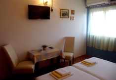 Others 4 Ognjen - Family Apartments With Free Parking - R1