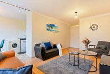 Others Kensington 3 Bedroom Flat Close2subway