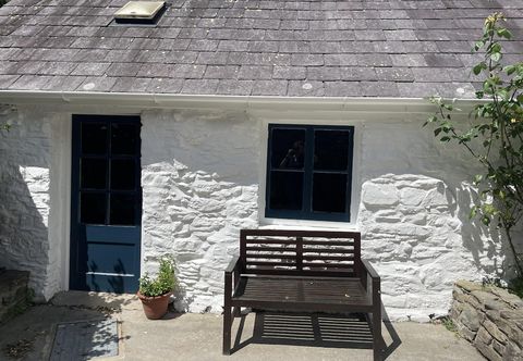 Khác Simple Luxury in Brecon Beacons Village House