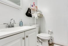 อื่นๆ 7 Pet-friendly Elmont Apartment: 17 Mi to Nyc!