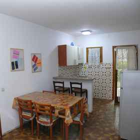 Room 1 科梅塔6号在比比翁有2间卧室和1间浴室, Fossalta di Portogruaro Villas