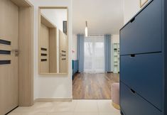 其他 2 Beige and Blue Apartment by Renters