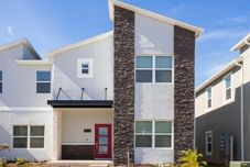 その他 1070 SS - Champions Gate