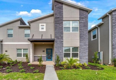 Others 1156 CD - Champions Gate