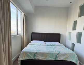 Others 2 COZI sweet pink loft suite at BGC fort