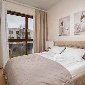 Room1新克羅利卡尼亞太陽與雪公寓,维斯瓦大学飯店