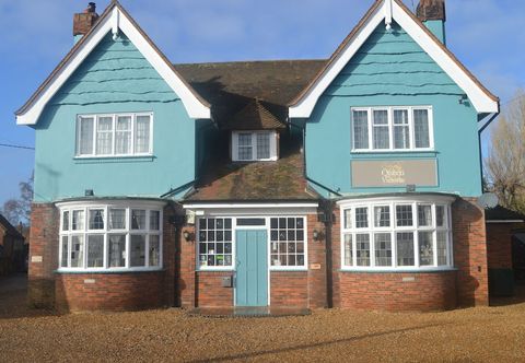 Others The Queen Victoria