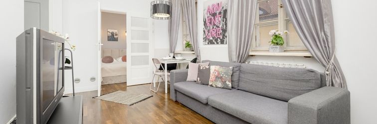 その他 Atmospheric Mariensztat by Renters