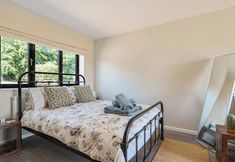 Others 6 Piglet Corner