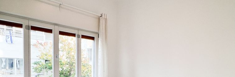 Khác Classic Bauhaus with Balcony by FeelHome