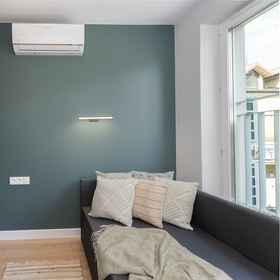 Room 1 Smart Apartments- Old Town Train Station, Krakow Bus Station Czyżyny Hotels