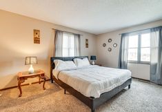 Others 2 Savoy Apartment ~ 4 Mi to University of Illinois!