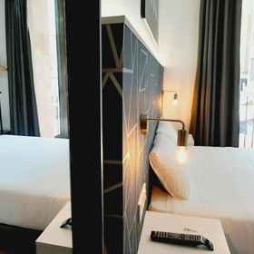 Room 1 Hostal Laia by gaiarooms, Vortex Residential Properties 酒店