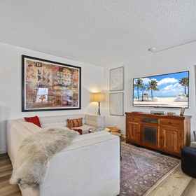 Primary image 1 Serene Seaside Escape 1BR Bliss, Museum of Discovery and Science Hotels