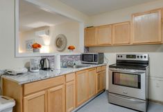 อื่นๆ 6 Comfortable Elizabeth Retreat ~ 16 Mi to Manhattan