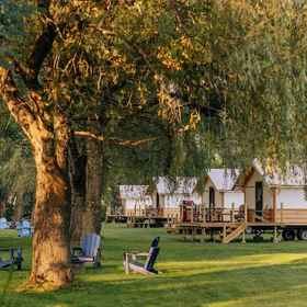 Primary image1巴頓基爾豪華露營度假村,纽约州飯店