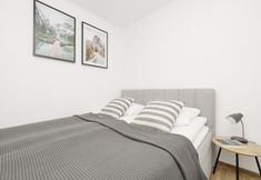 Others 6 Grey Apartment Śródmieście by Renters