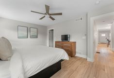 Others 7 City Oasis With Hot Tub Group-friendly