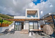 Others 3 Villa Friday in Mariou