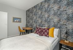 Others 6 Apartment With Desk in Poznan by Renters