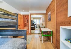 Others 2 Truckee Resort Condo w/ Shuttle + Hot Tub Access!