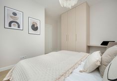 Others 2 Stylish Apartment 7th Floor by Renters