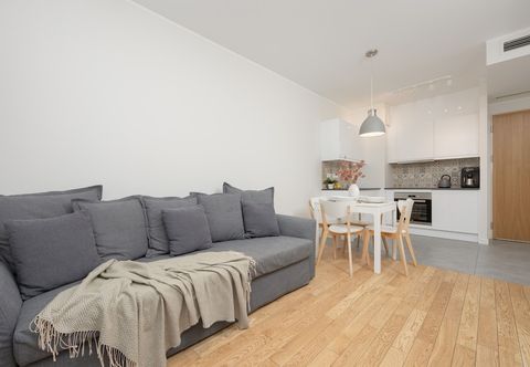 Others Muranów Apartment Parking by Renters