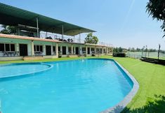 Others 2 Amigos Lake Resort