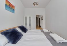 Others 4 The Center of Wrocław by Renters