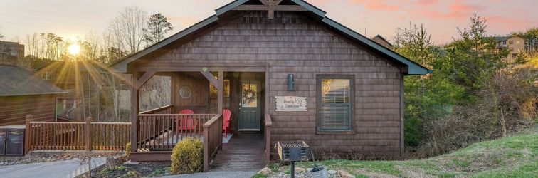 Others Bear Cove by Avantstay Hot Tub + Pool Table!