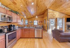 Others 6 Bear Cove by Avantstay Hot Tub + Pool Table!