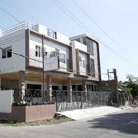 Primary image 1 Manuela's Suites, Max & Bunny - SM PPS 酒店