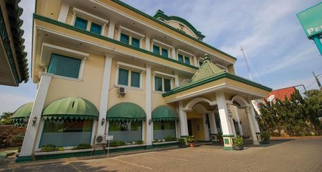 อื่นๆ 2 Permata Hijau