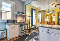 Others 5 Retro-inspired Indy Home: Walk to Fountain Square!