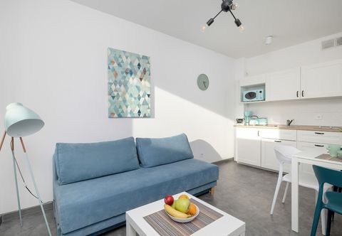 Others Grunwaldzka Apartment for 4 by Renters