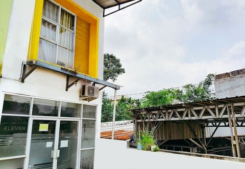 Others Eleven Guest House Syariah