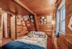 Others 5 54sl - Hot Tub - Pets Ok - Sleeps 4 2 Bedroom Cabin by RedAwning