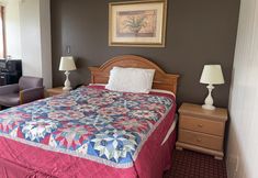 Others 4 Royal A Motel